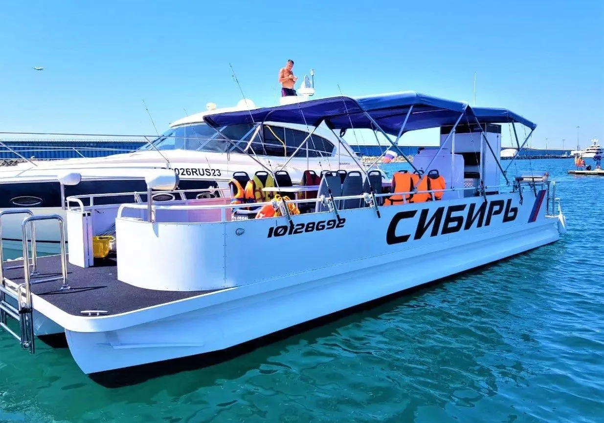 10.5m Adler Boat Hire