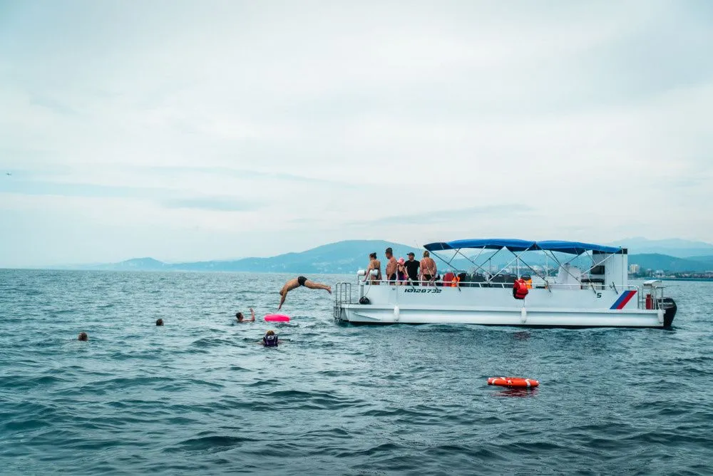 Sibir Charter Boat
