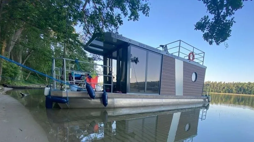 Explore Ruciane-Nida on a 10.75m 2 Cabin House Boat Rental