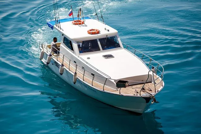 Rent a 11.7m Boat in Sevastopol