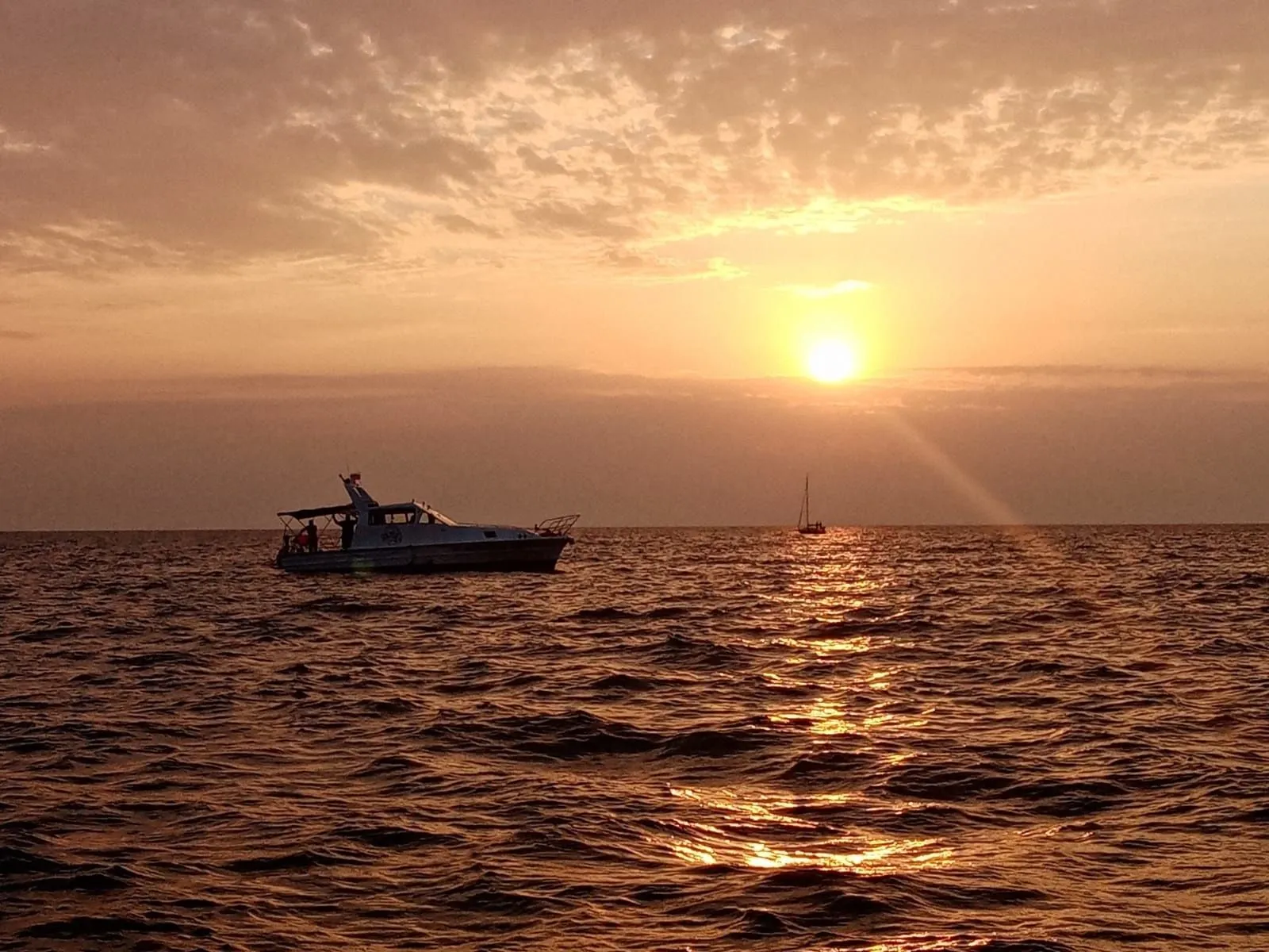Explore Anapa on a 11.25m Rental Boat