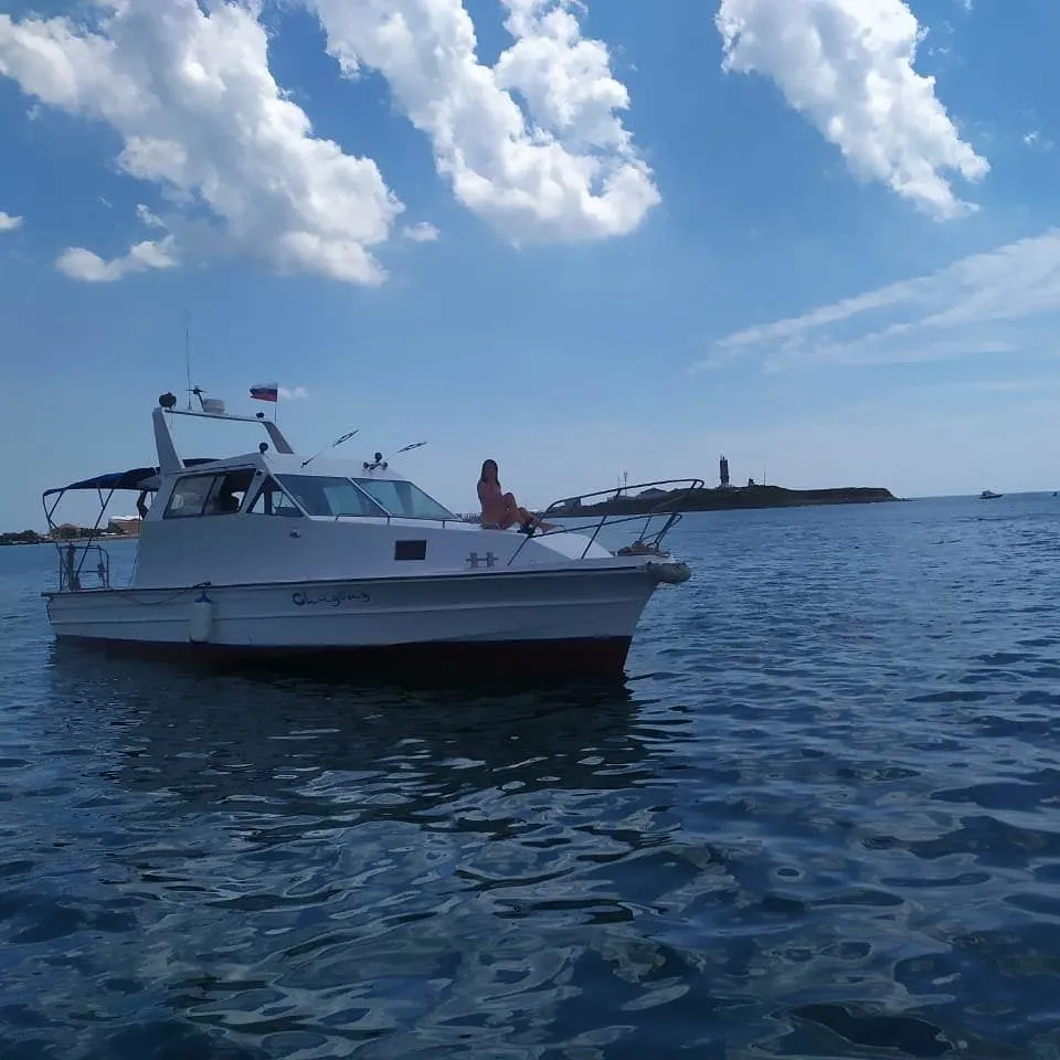 Explore Anapa on a 11.25m Rental Boat