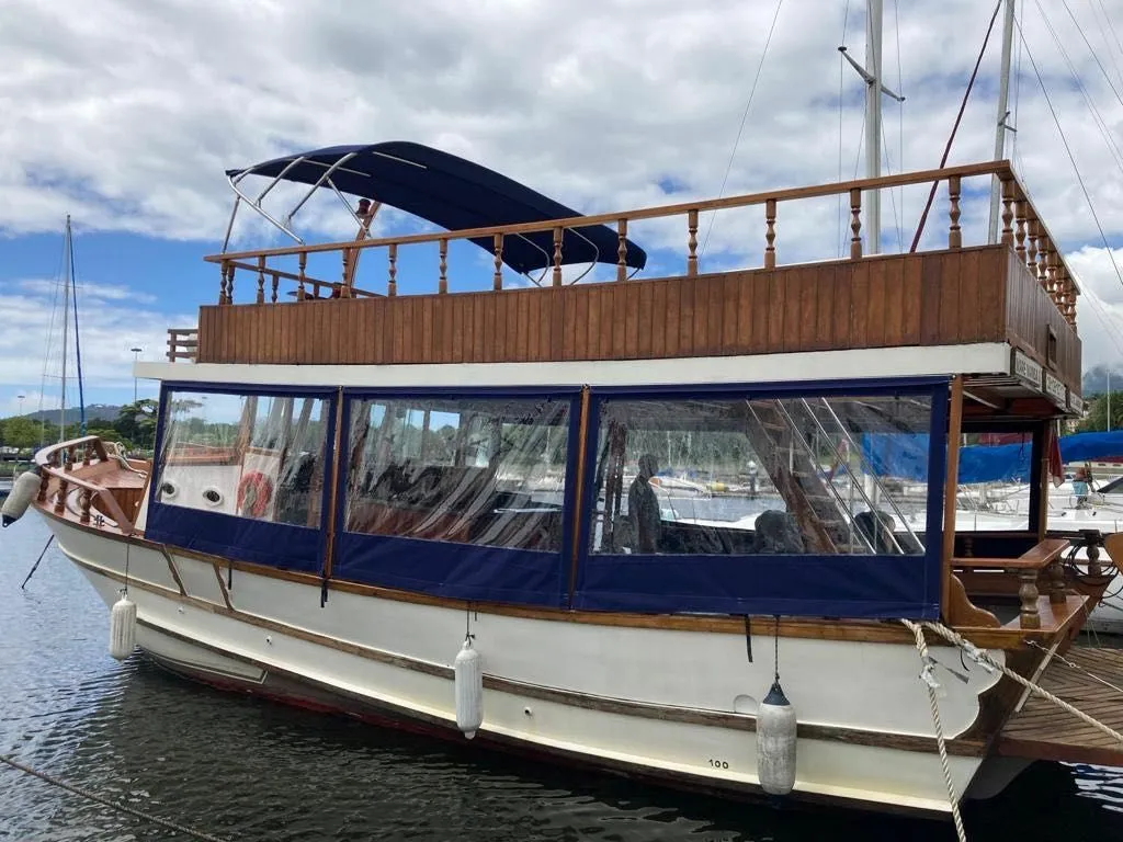 Mare Mansa 1 Charter Boat