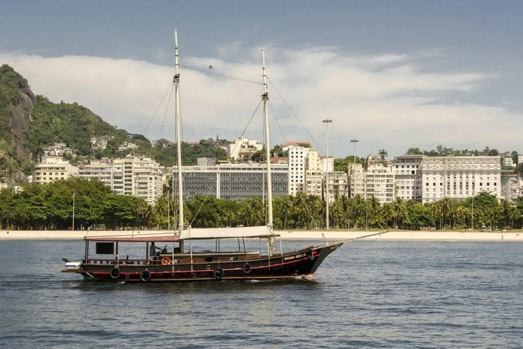 15.24m Rio de Janeiro Boat Hire
