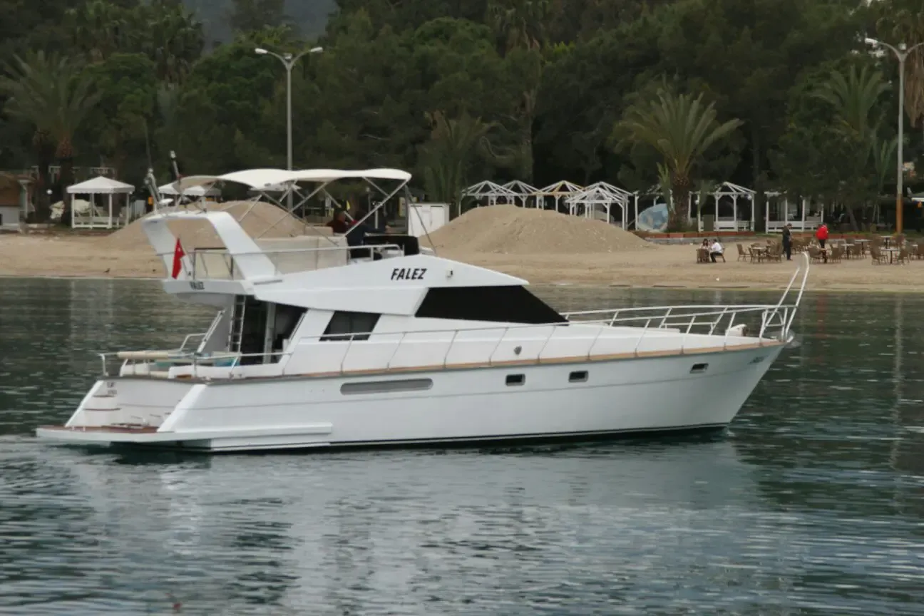 Charter a 16m 2 Cabin Motor Yacht in Kemer