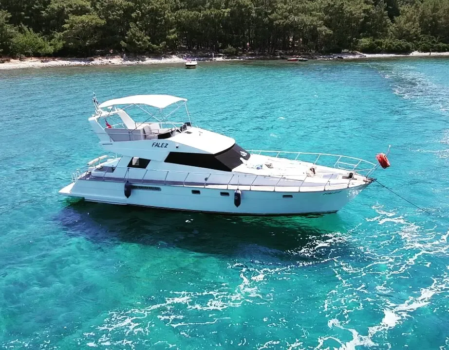 Charter a 16m 2 Cabin Motor Yacht in Kemer