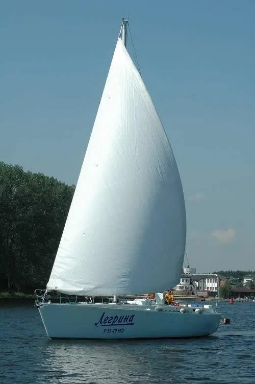 17m Povedniki 3 Cabin Sailing Yacht Hire
