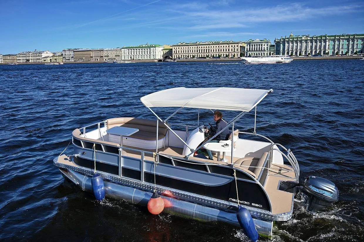 5.95m Saint Petersburg Boat Hire