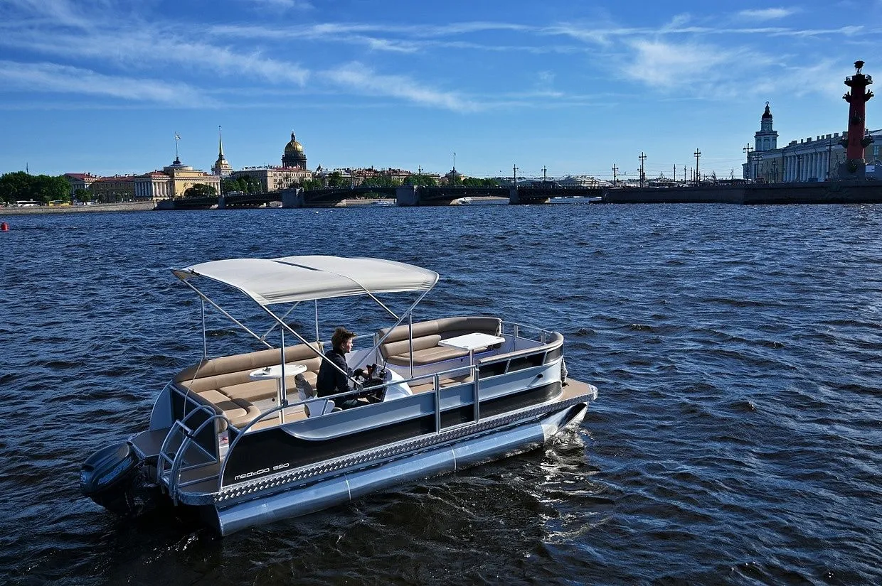 5.95m Saint Petersburg Boat Hire