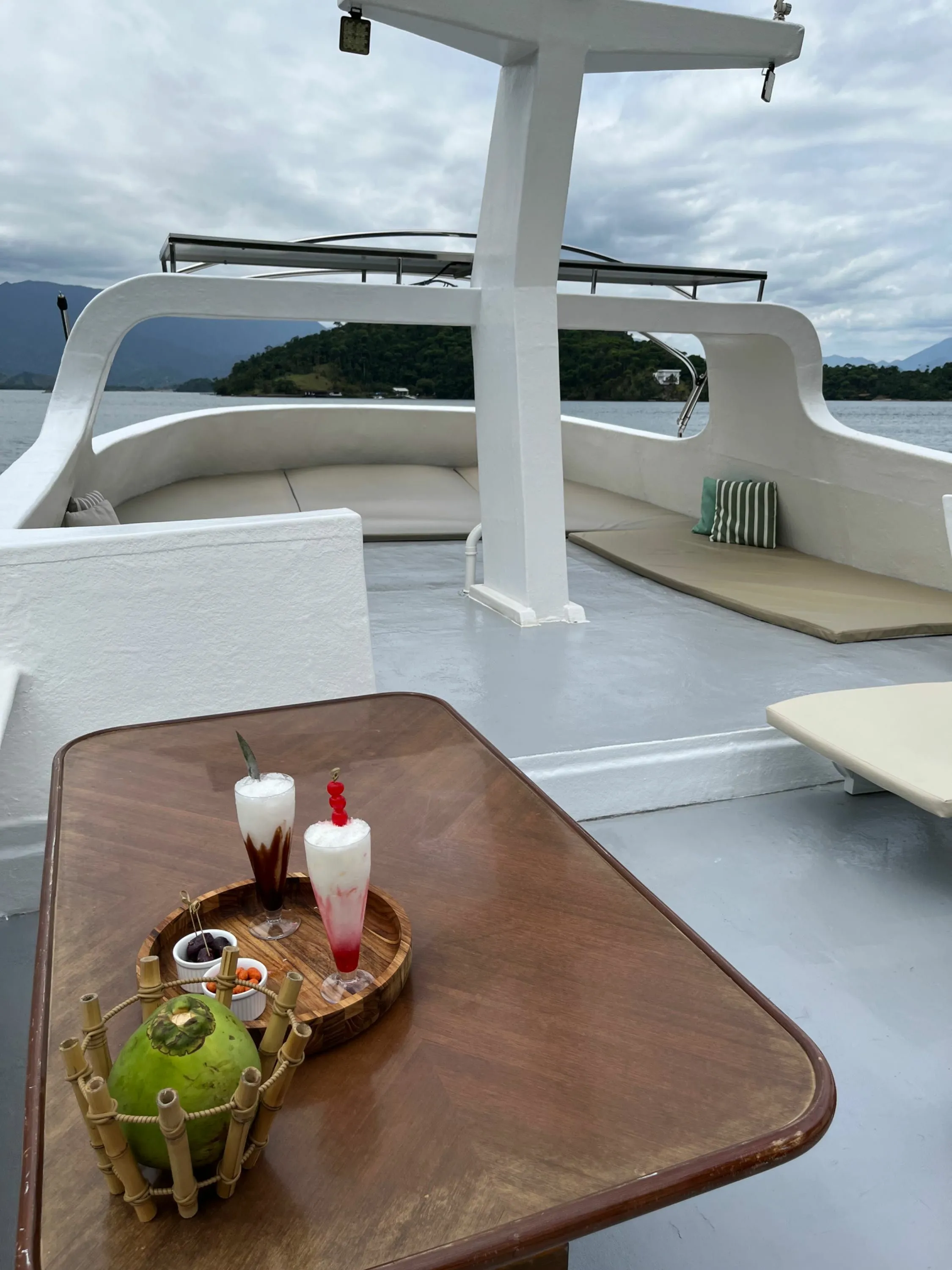 Capitao Garcia Charter Boat