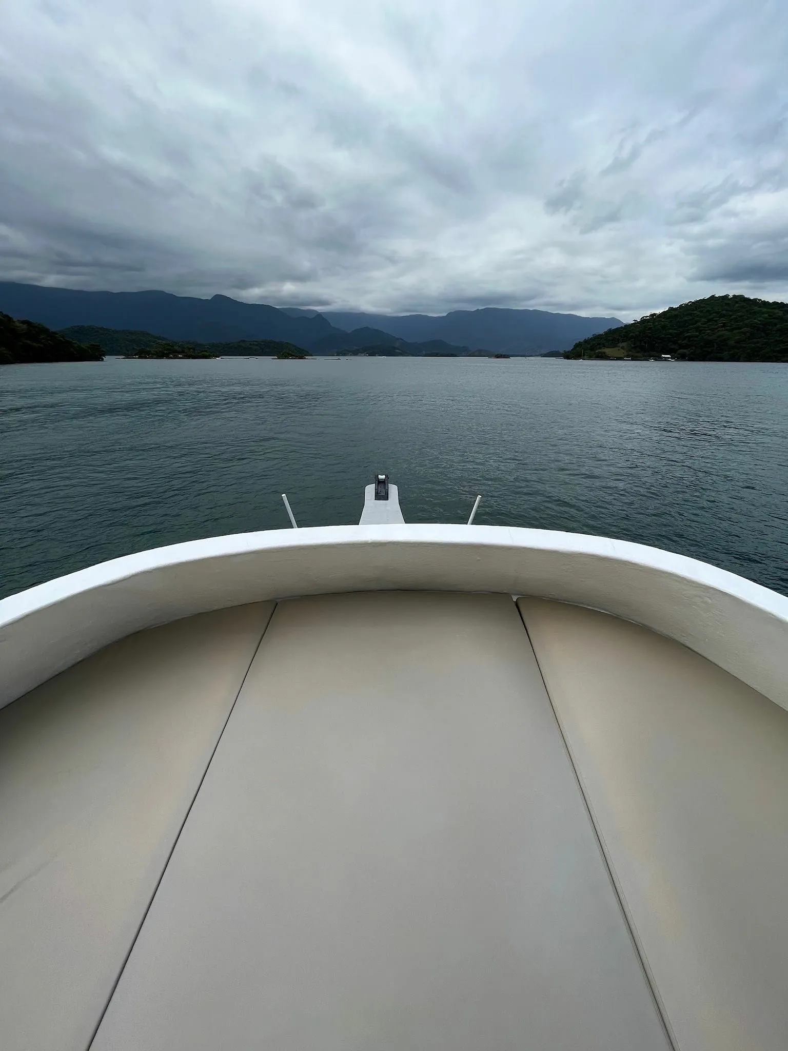 Rent a 18.28m Boat in Porto Frade