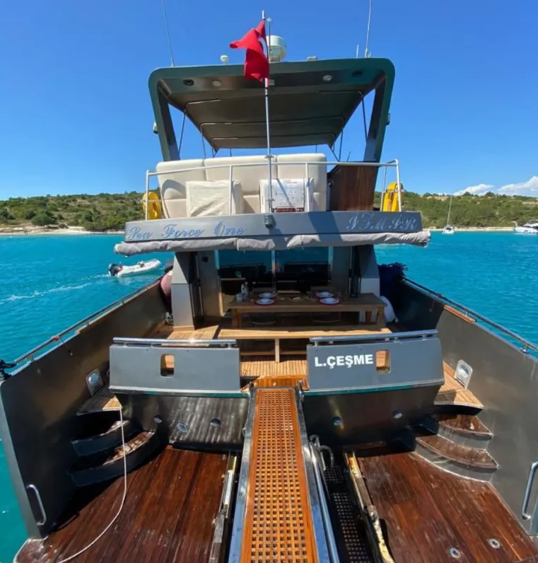 Sea Force One Charter Boat