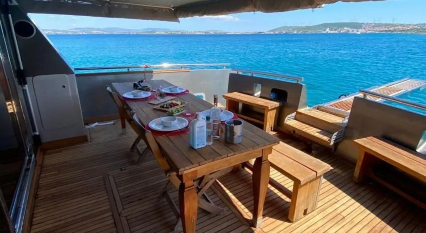 Sea Force One Charter Boat