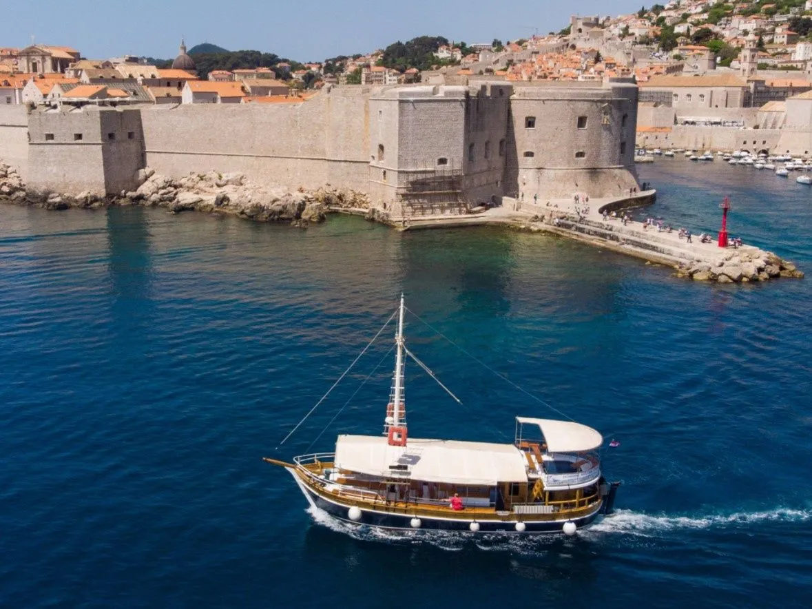 Чартер Vedrana - 3