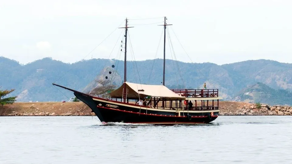 Rent a 21.33m Boat in Rio de Janeiro