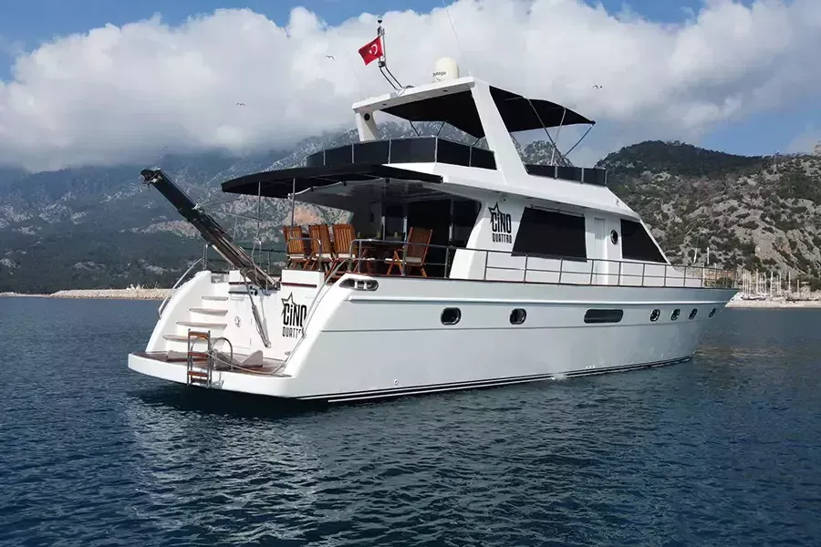 22m Antalya Boat Hire