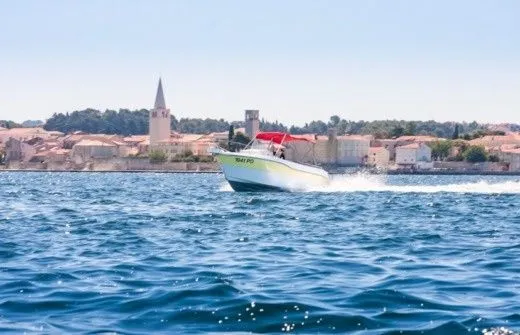 Rent a 8.73m Motor Boat in Vrsar