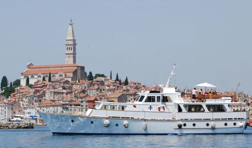 26m Rijeka Motor Yacht Hire