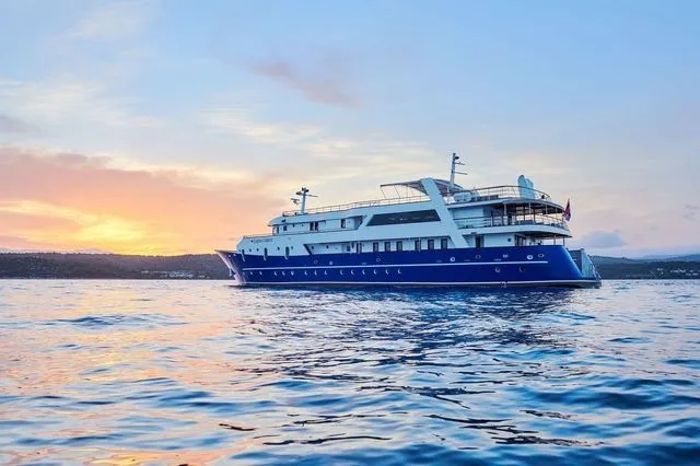 Lupus Mare Charterboot - 4