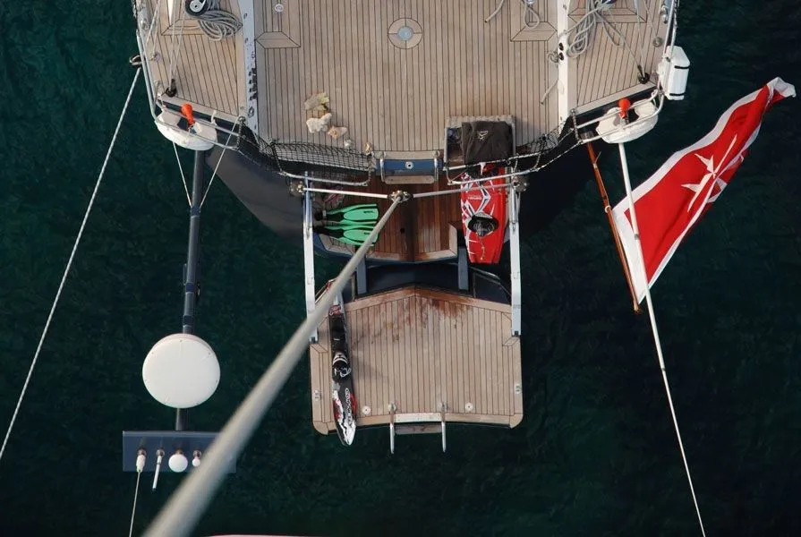 Noheea Charter Boat