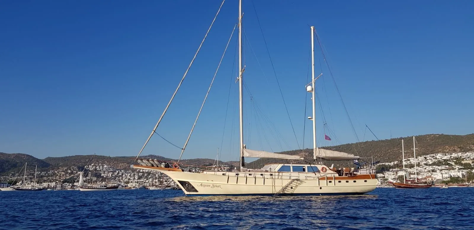 30m Athens Gulet Hire