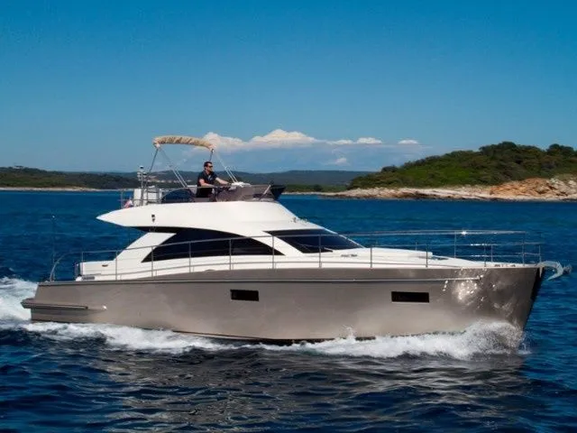 Punta 1 Charter Boat