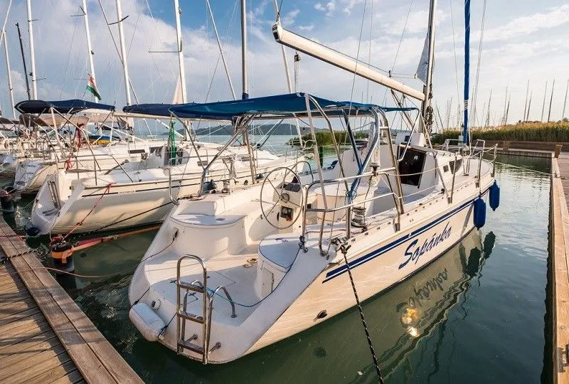 Explore Balatonfured on a 11.2m Rental Sailing Yacht Cyrus 37