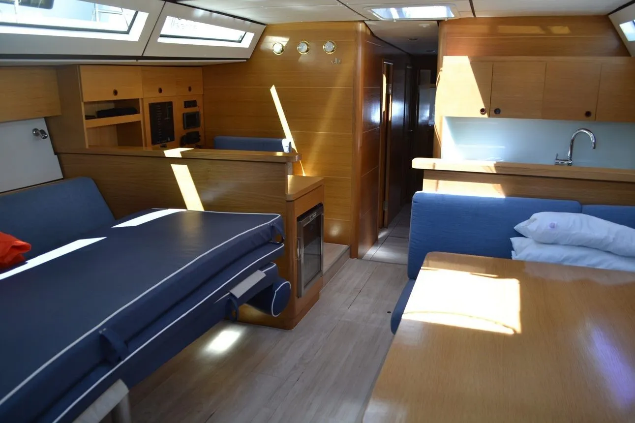 Rent a 16.5m Sailing Yacht D and D Kufner 54 in Ponza
