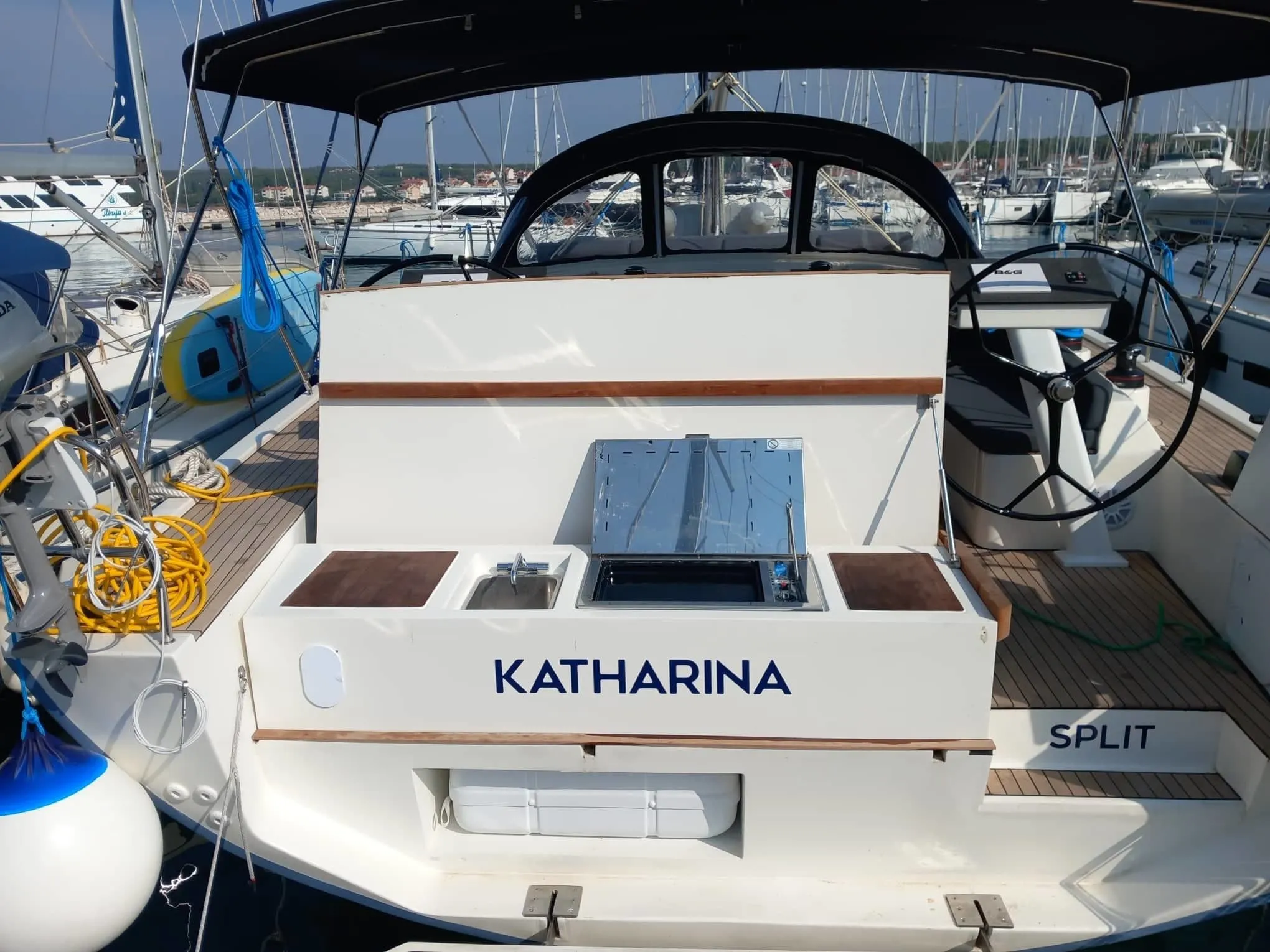 Explore Biograd na Moru on a 17.06m Rental Sailing Yacht