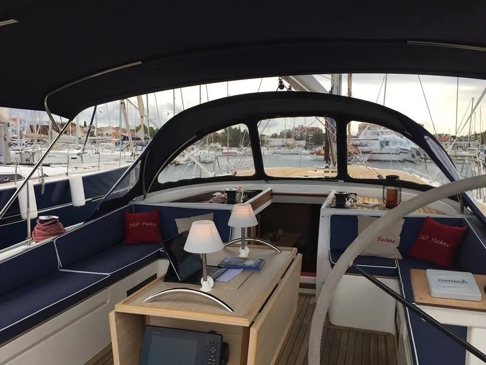 Rioja Charter Boat