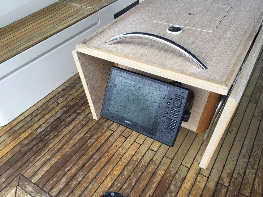 Rioja Charter Boat