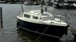 Charter a 8m Sailing Yacht Daimio 700 in Orlik nad Vltavou