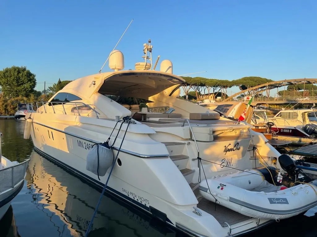 Rent a 18m Boat in Terracina