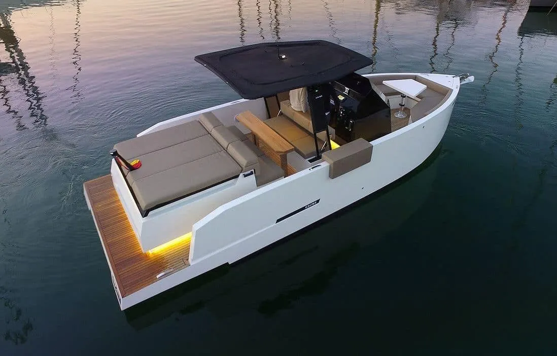 7.99m Denia Motor Boat Hire