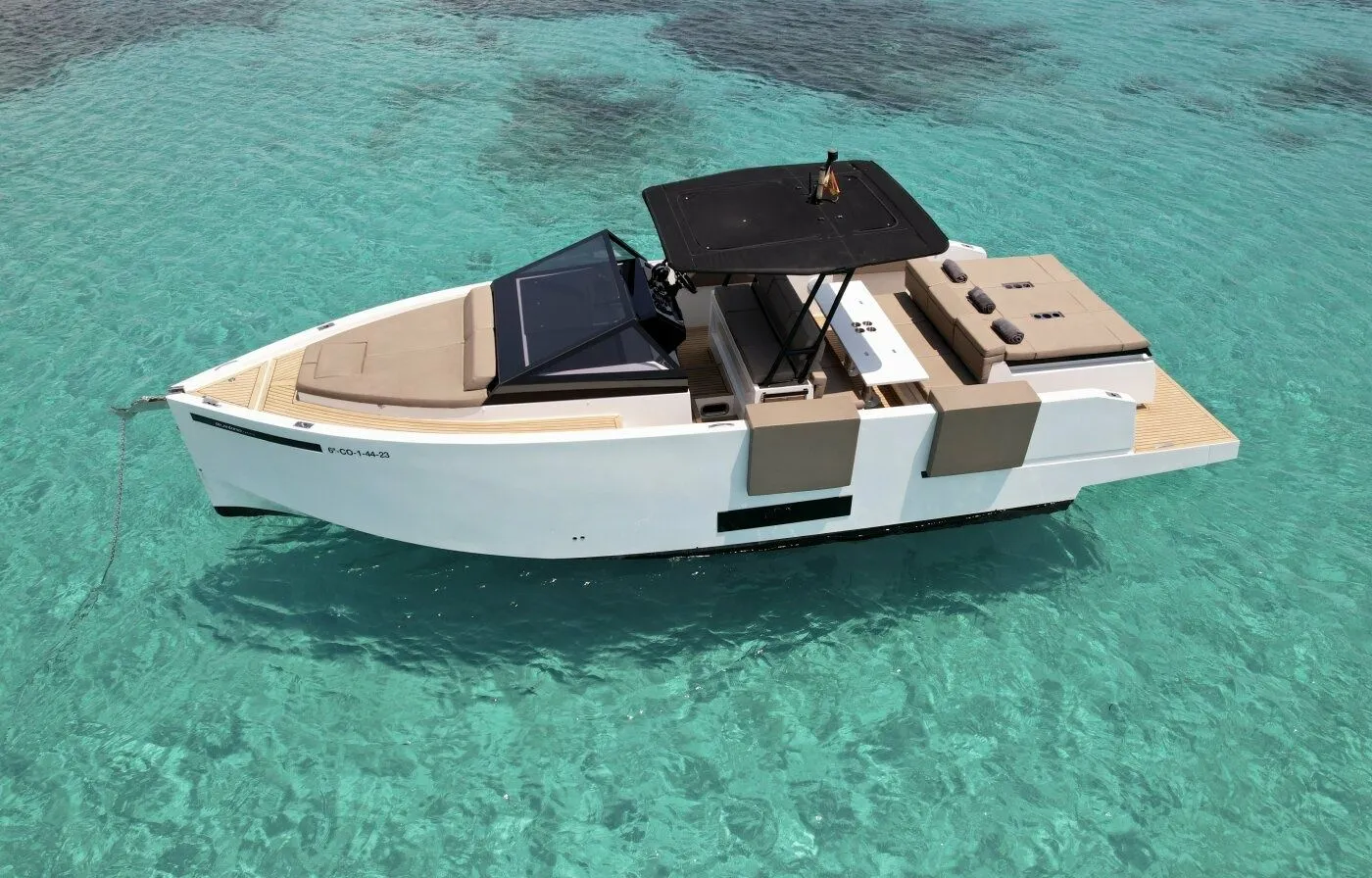 Чартер Delito - 3