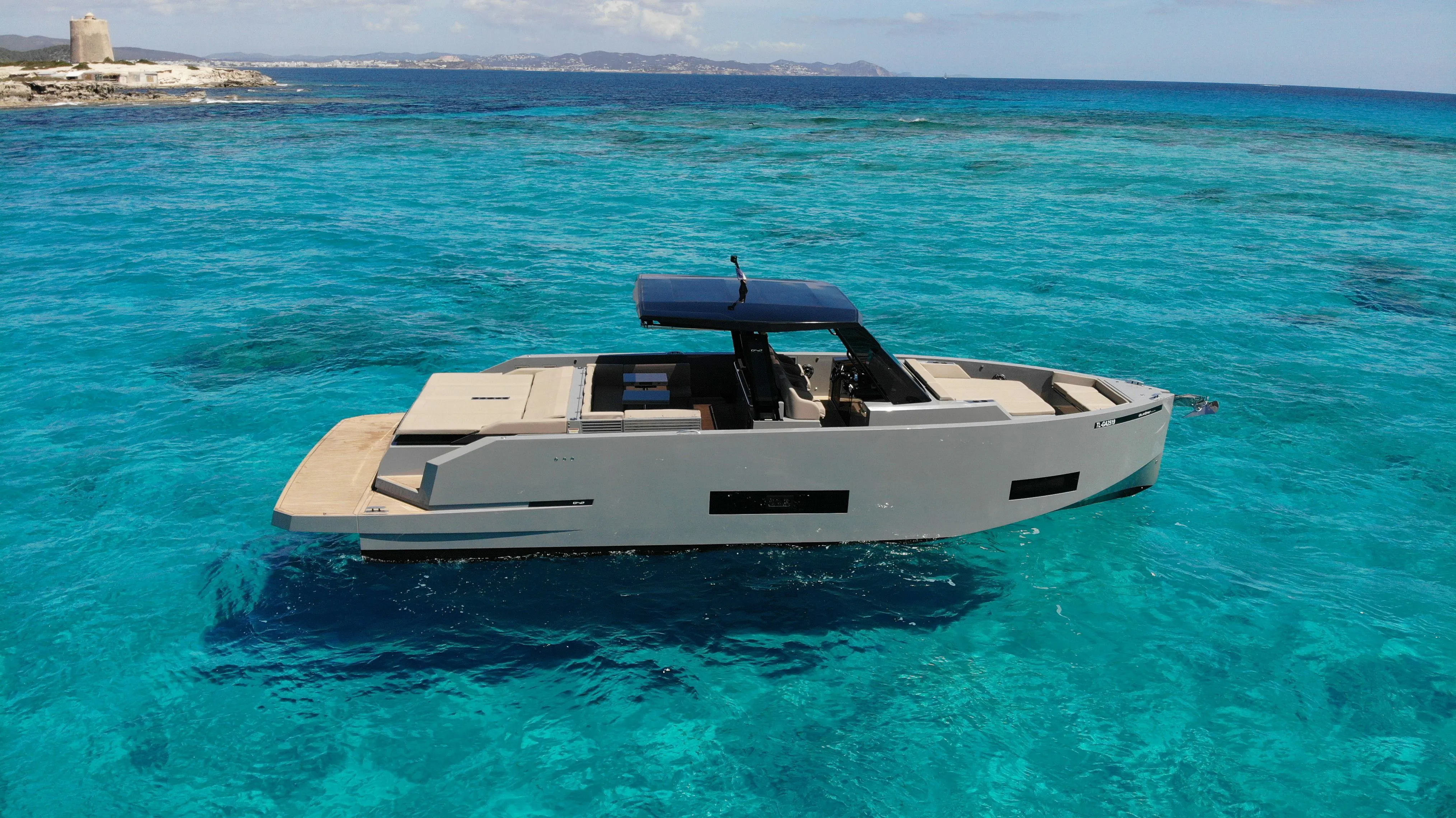 Charter a 12.64m De Antonio D42 Open in Ibiza Town