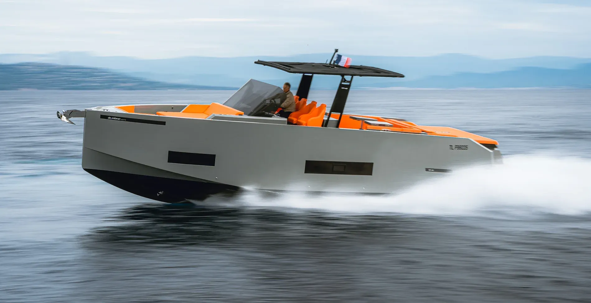 Beso Charter Boat - 1