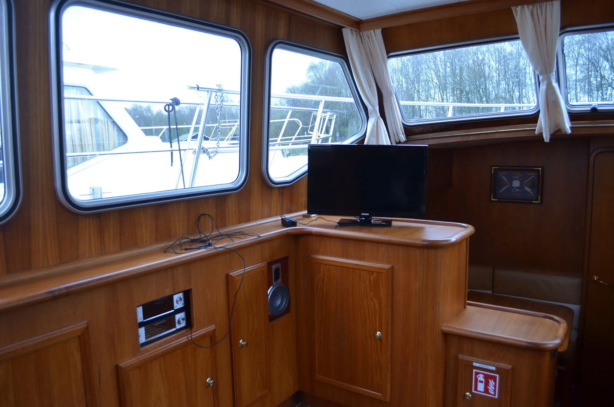 Rent a 12.8m Boat in Röbel