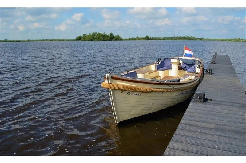 Charter a 7.5m De Drait SIV Motor Boat in Drachten