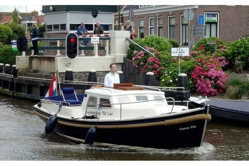 Explore Woudsend on a 7.5m Rental De Drait SloepCabin 750