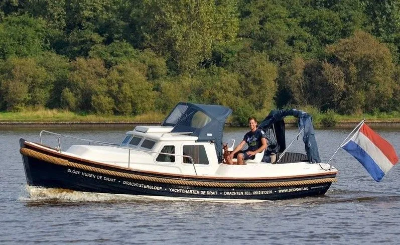 Explore Woudsend on a 7.5m Rental De Drait SloepCabin 750