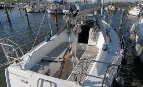 TwentyNine Charter Boat