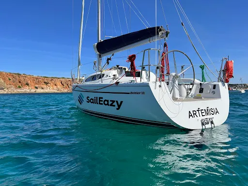 9.8m Marseille Dehler 32 Hire
