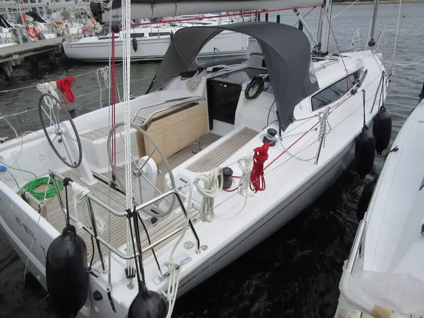 10.1m Fisksätra Sailing Yacht Dehler 34 Hire