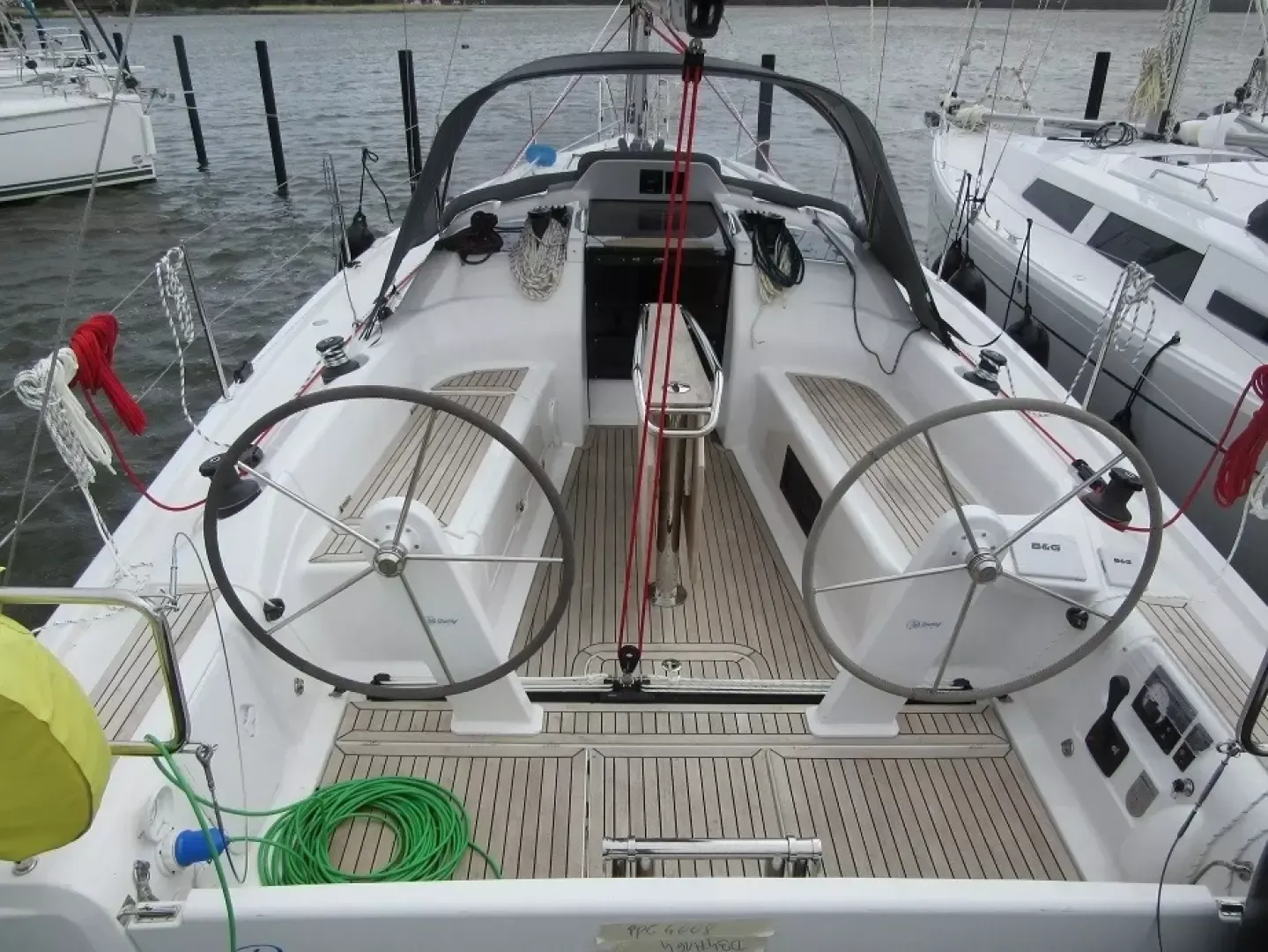 10.1m Fisksätra Sailing Yacht Dehler 34 Hire