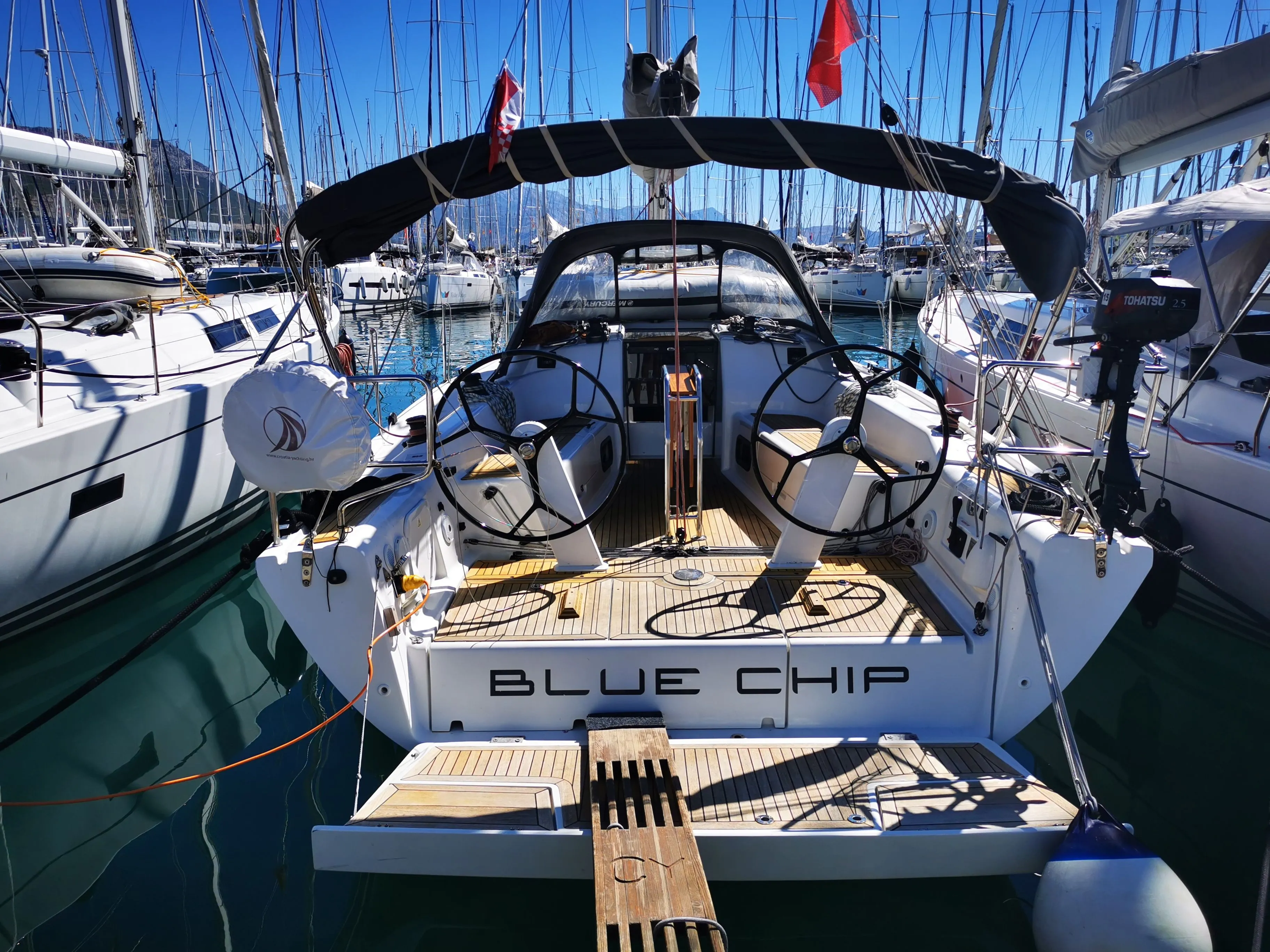 Rent a 11.3m Sailing Yacht Dehler 38 in Kastela