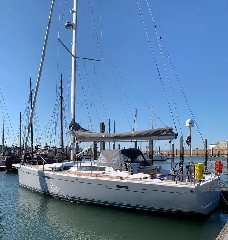 12.84m Yerseke 3 Cabin Sailing Yacht Hire