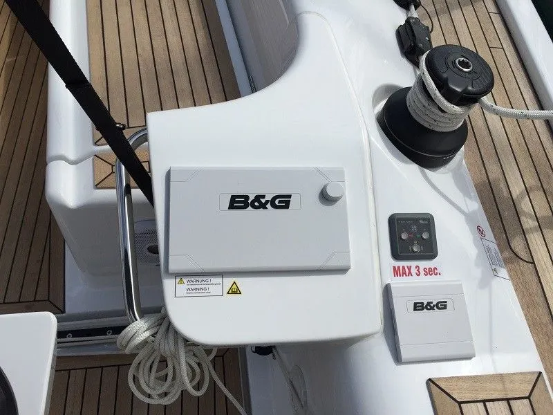 Ella Charterboot - 5