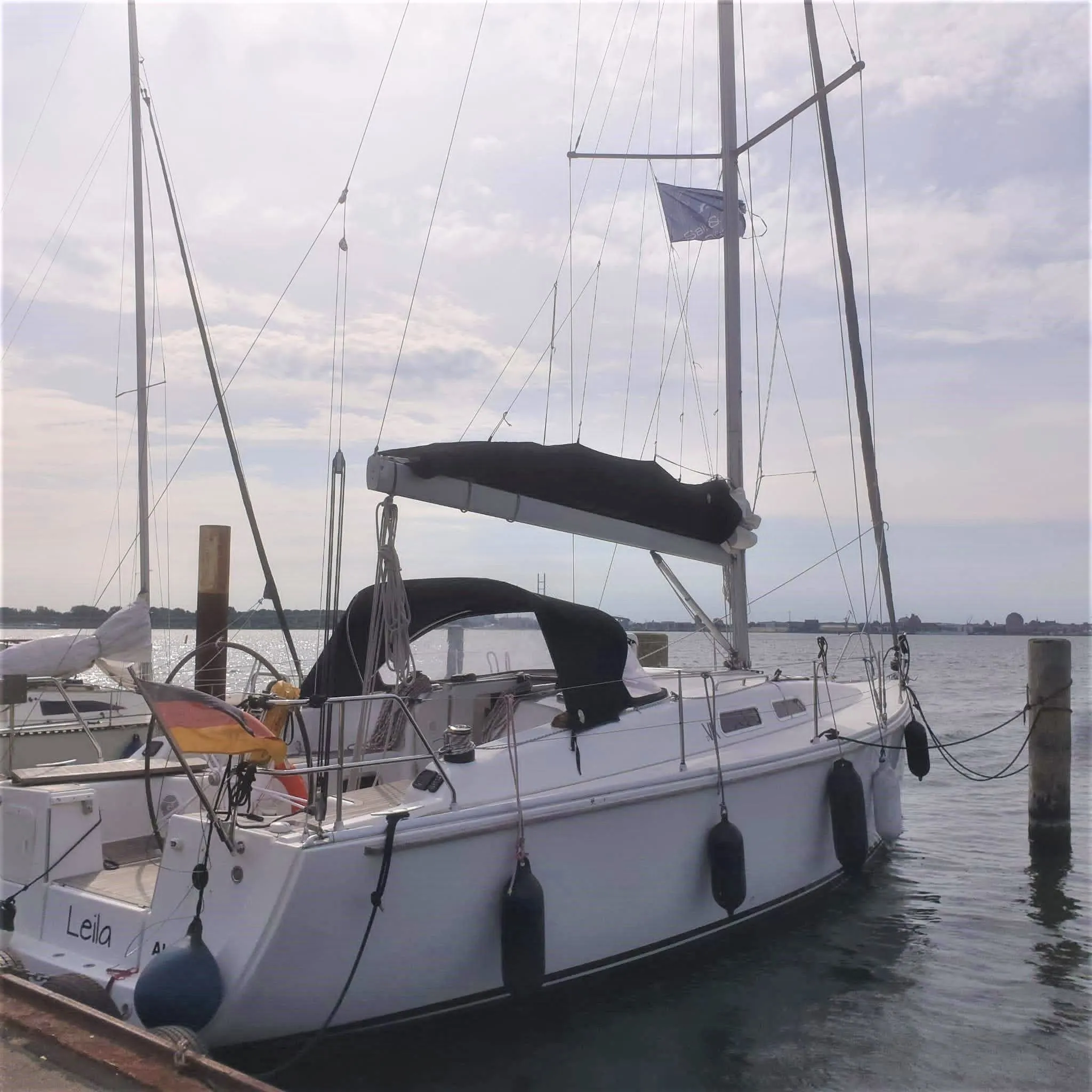 Rent a 11.55m Dehler Varianta 37 Sailing Yacht in Altefähr