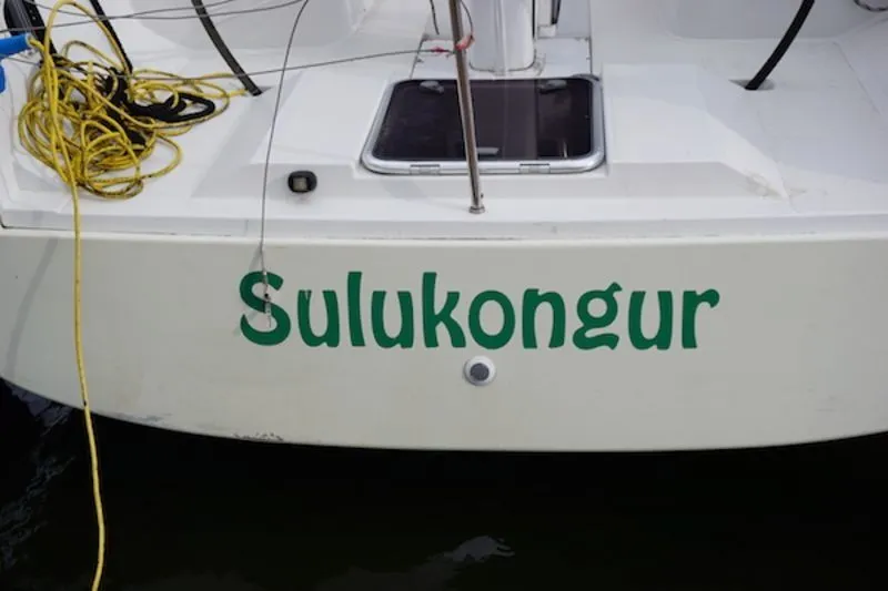Charter a 13.18m Sailing Yacht Dehler Varianta 44 in Lemmer